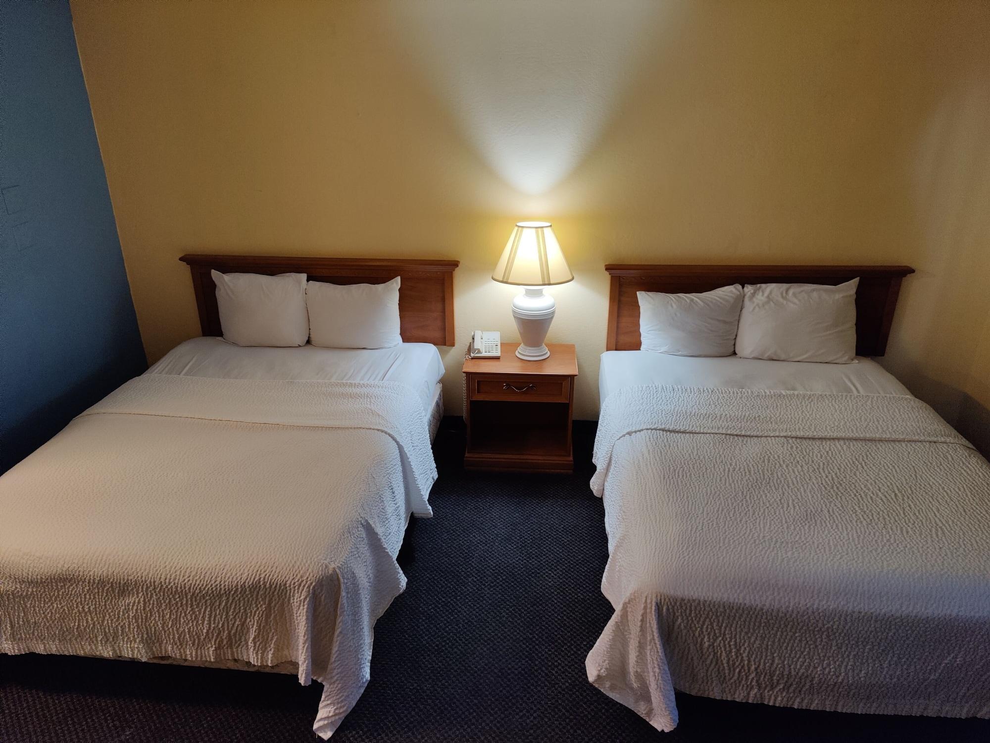 Days Inn By Wyndham Stockton Εξωτερικό φωτογραφία