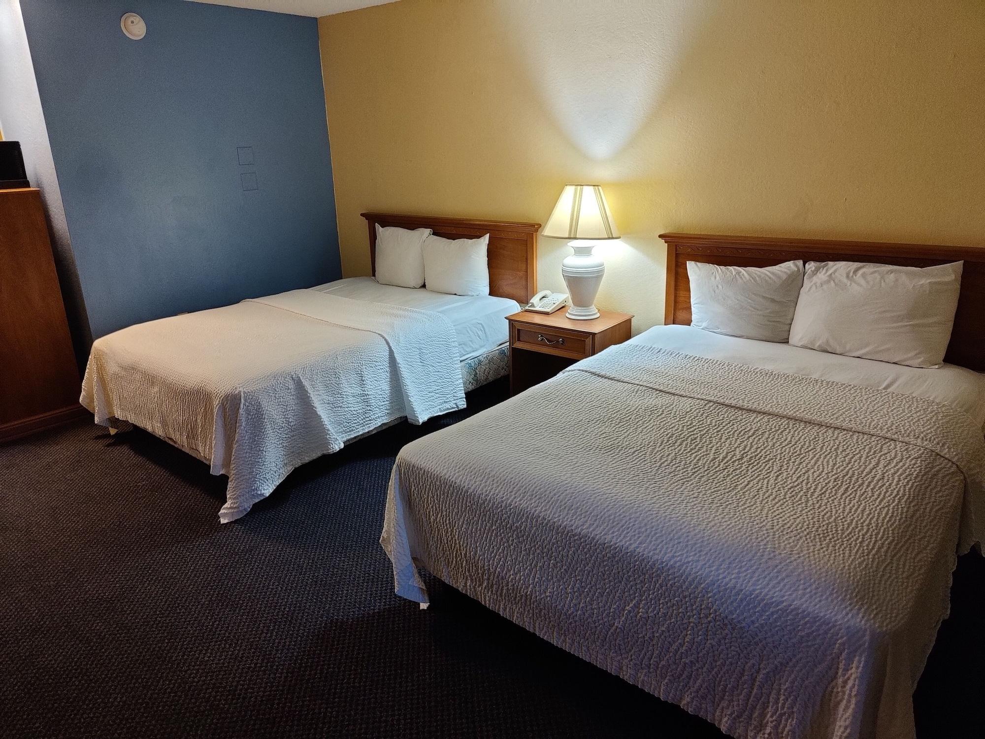 Days Inn By Wyndham Stockton Εξωτερικό φωτογραφία