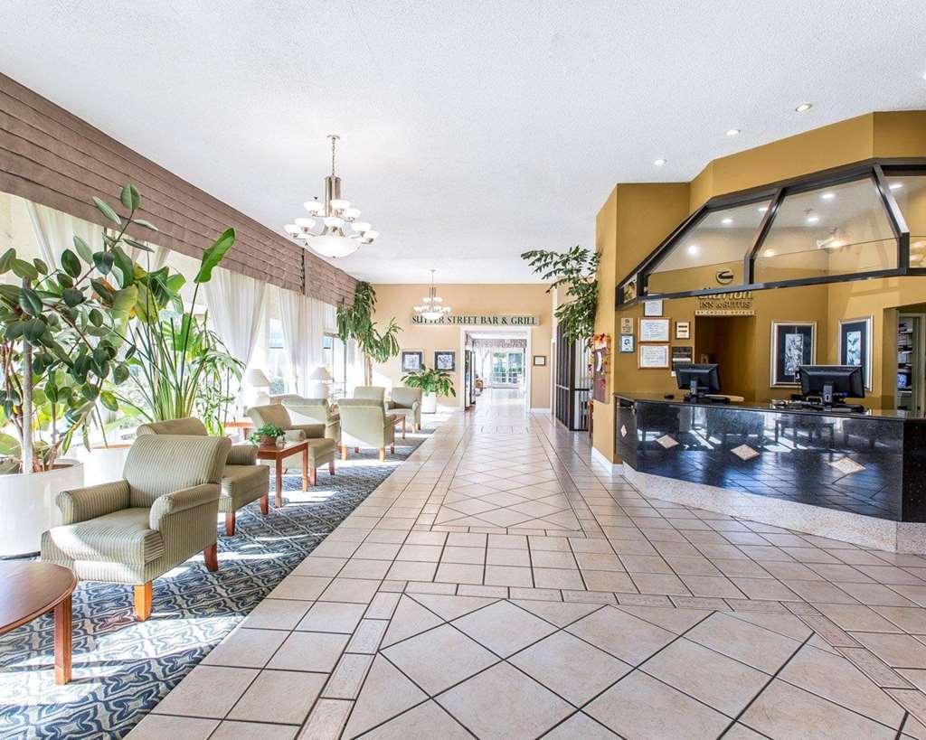 Days Inn By Wyndham Stockton Εσωτερικό φωτογραφία