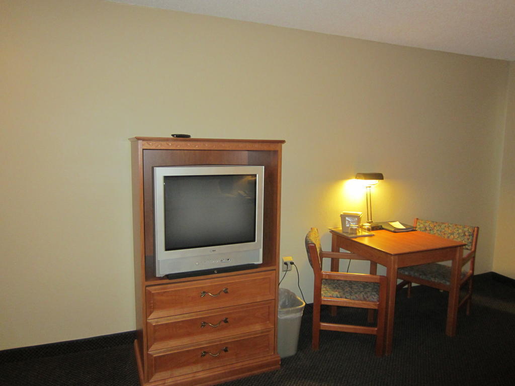 Days Inn By Wyndham Stockton Εξωτερικό φωτογραφία