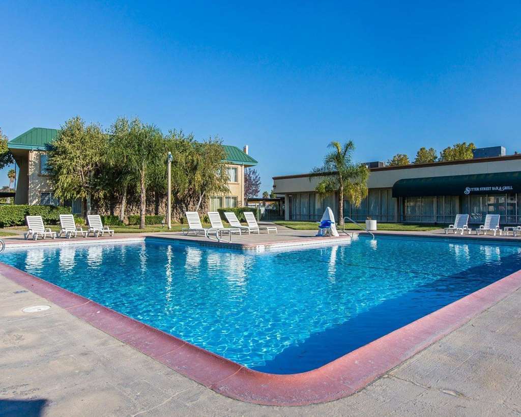 Days Inn By Wyndham Stockton Εξωτερικό φωτογραφία